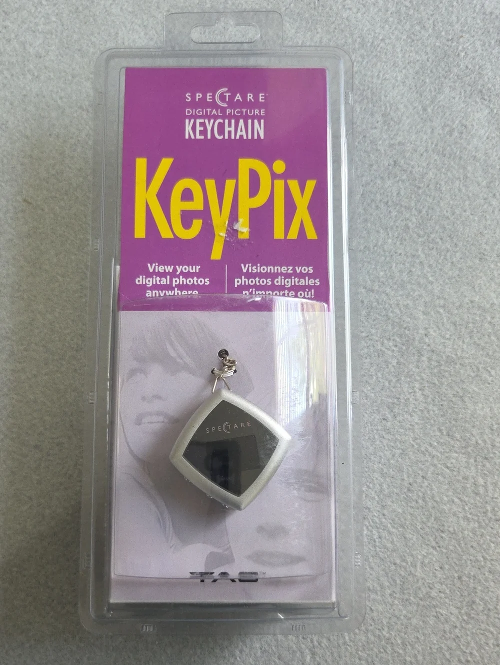 KeyPix Digital Picture Keychain - Silver